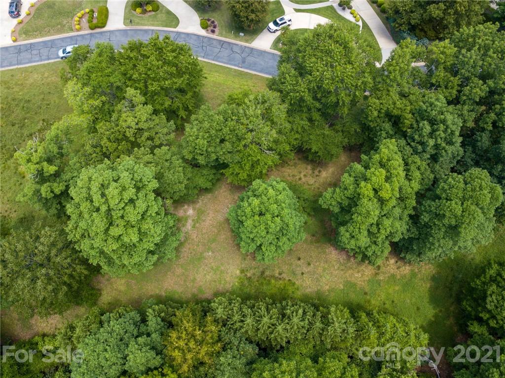 14001 Point Lookout Road, Unit 5 Charlotte, NC 28278 - Photo 7 of 15 Gallery Image 7