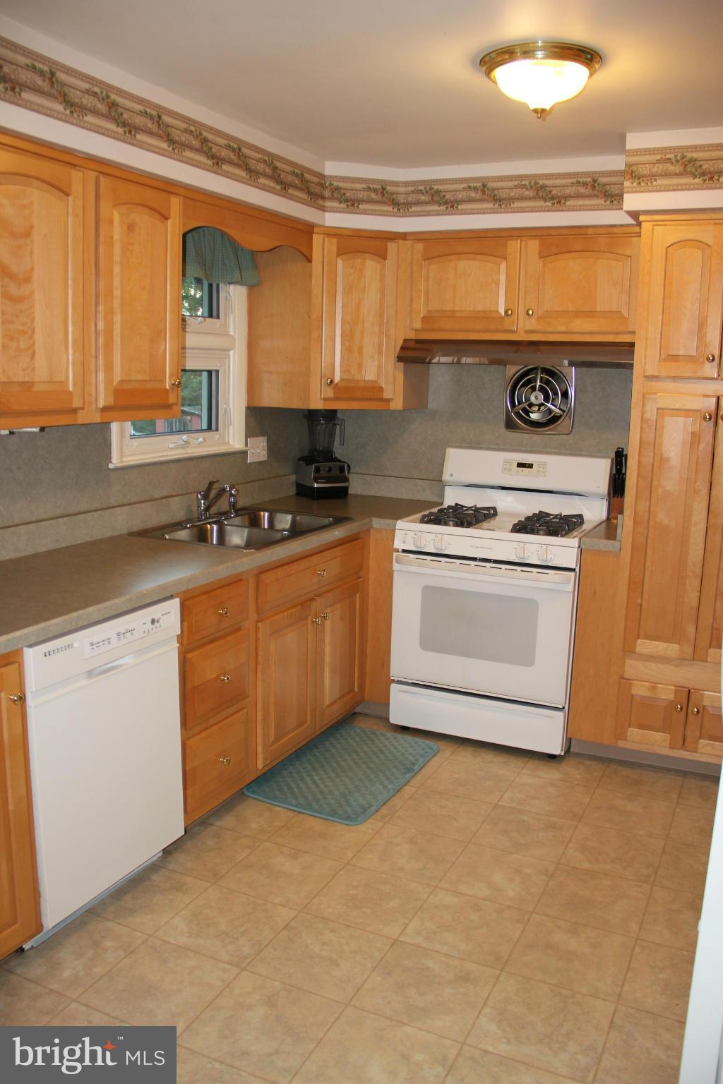 3110 Northwind Road Baltimore, MD 21234 - Photo 8 of 30 Kitchen