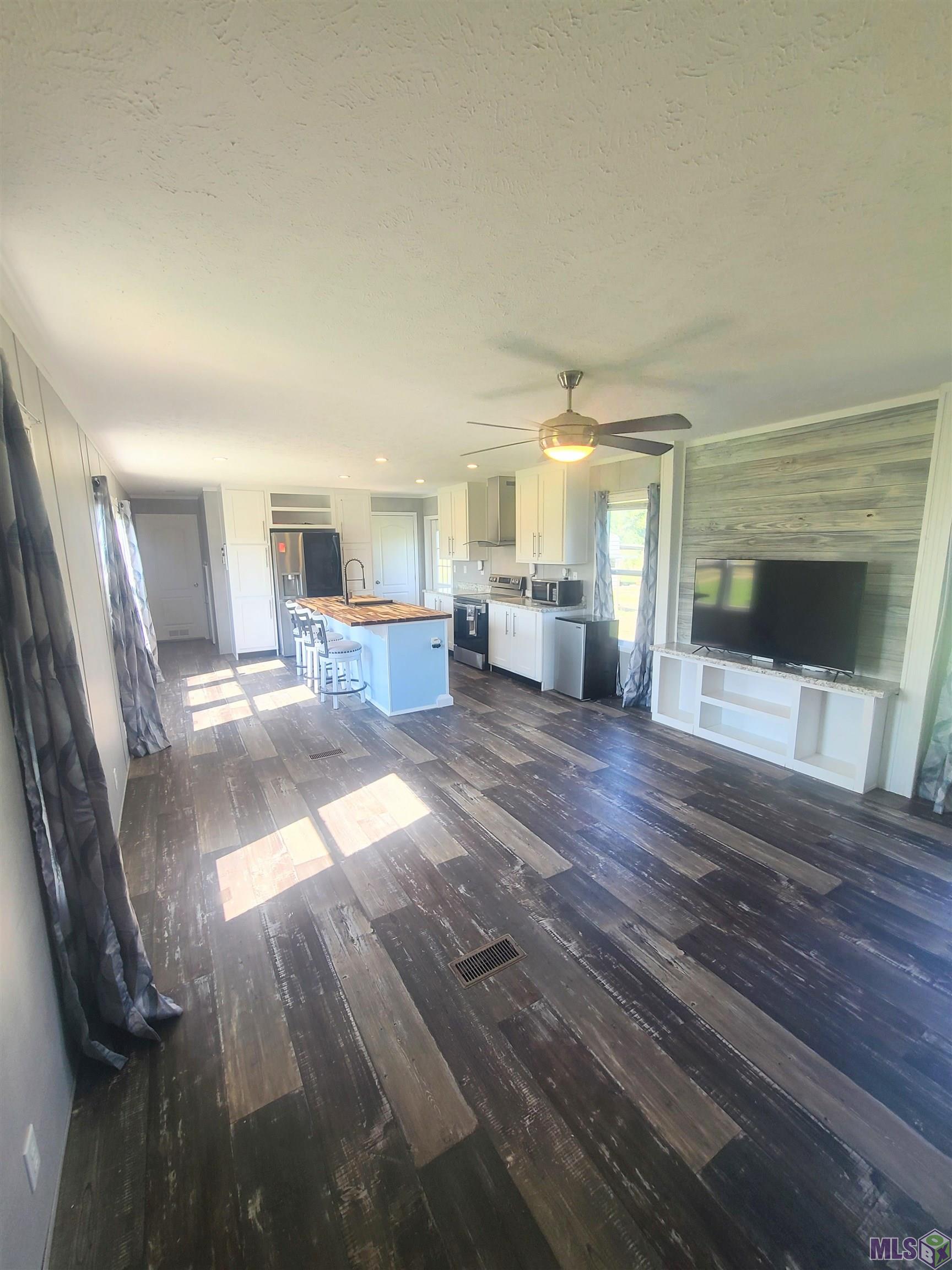 18357 Little Road Livingston, LA 70754 - Photo 2 of 22