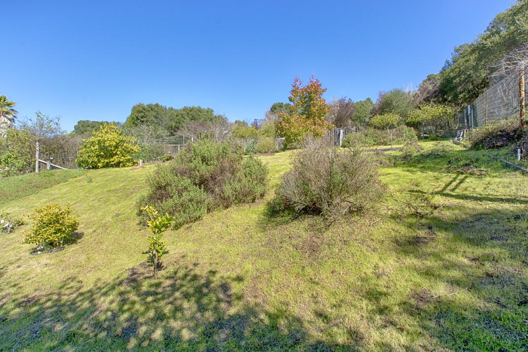 2775 Valencia Road Aptos, CA 95003 - Photo 20 of 24 Gallery Image 20