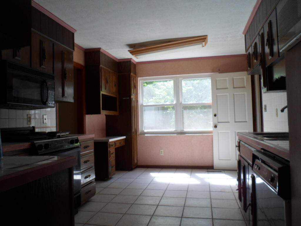 2409 Goins Road Louisville, TN 37777 - Photo 6 of 24 6 kitch