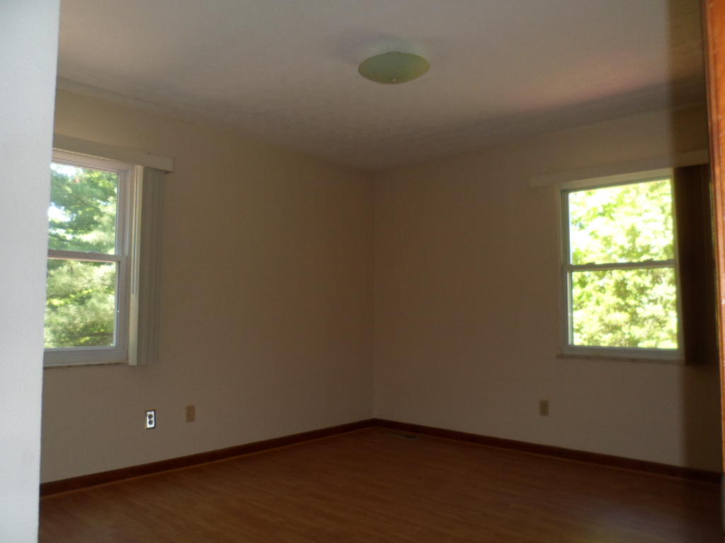 2409 Goins Road Louisville, TN 37777 - Photo 9 of 24 9 br 2