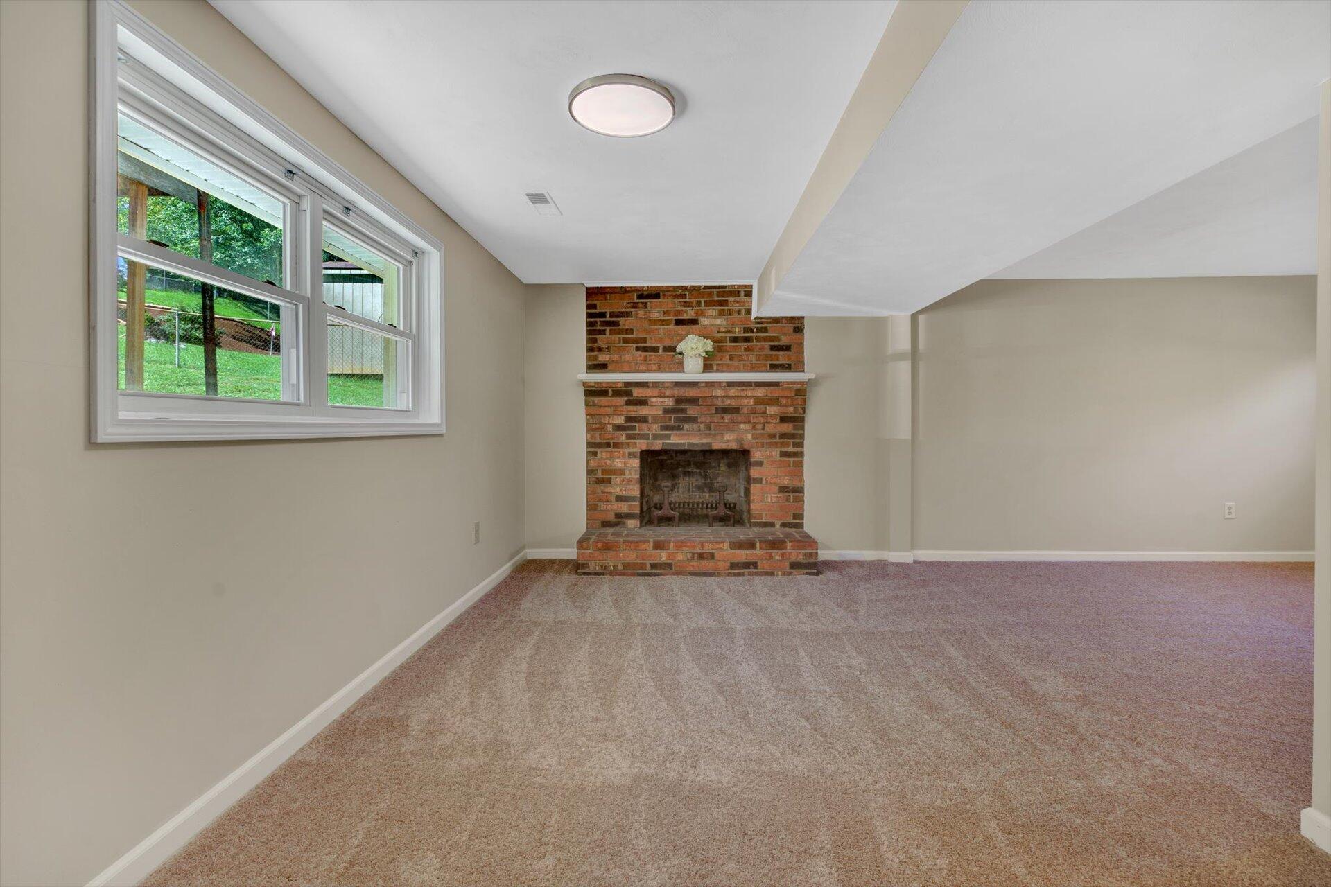 748 Ramada Road Vinton, VA 24179 - Photo 16 of 29 16-090220210044