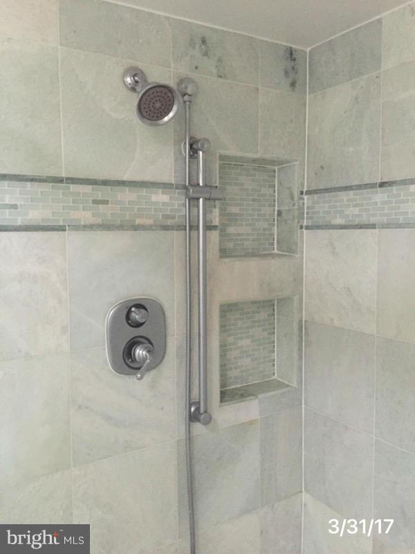 9720 Ranger Road Fairfax, VA 22030 - Photo 27 of 30 Bath