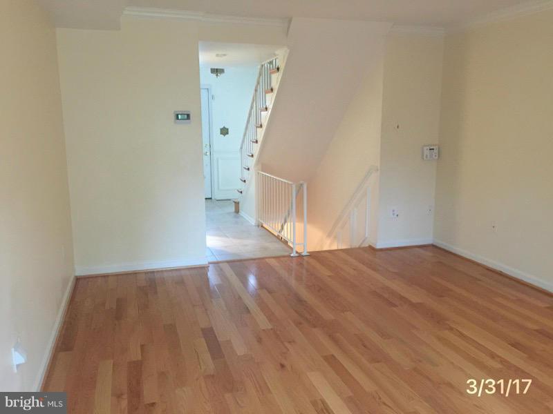 9720 Ranger Road Fairfax, VA 22030 - Photo 5 of 30 Interior (General)
