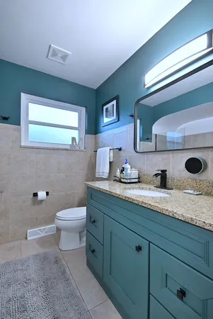 $3,800 | 2307 Edna Avenue, Park Ridge, IL 60068