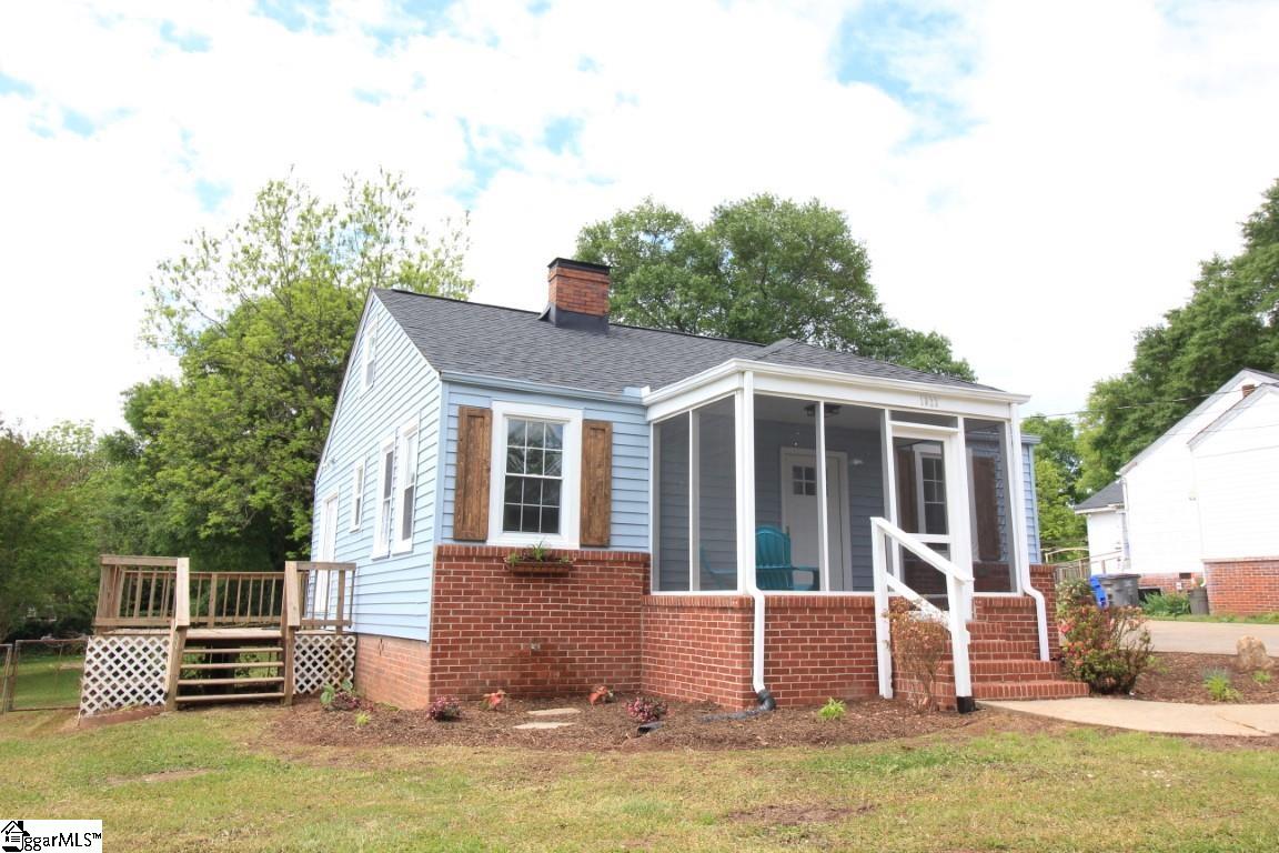 1023 North Franklin Road Greenville, SC 29617 - Photo 2 of 30