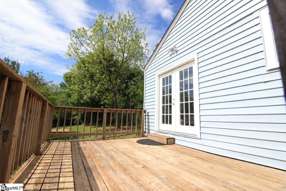 1023 North Franklin Road Greenville, SC 29617 - Photo 5 of 30