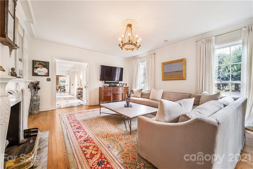 834 Ardsley Road Charlotte, NC 28207 - Photo 16 of 46 Gallery Image 16