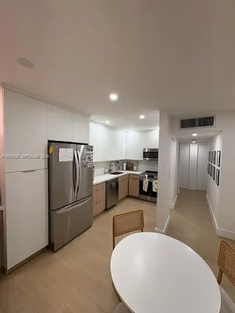 $2,750 | 7927 Southwest 104th Street, Unit 205E, Miami, FL 33156