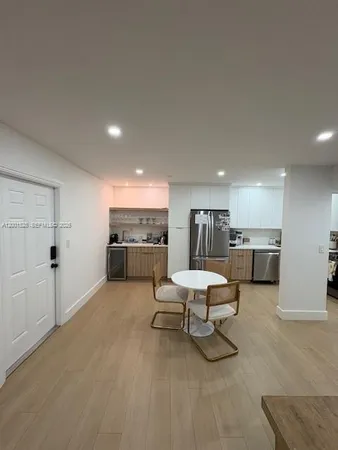 $2,750 | 7927 Southwest 104th Street, Unit 205E, Miami, FL 33156