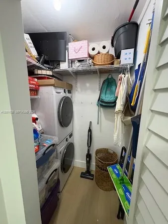 $2,750 | 7927 Southwest 104th Street, Unit 205E, Miami, FL 33156