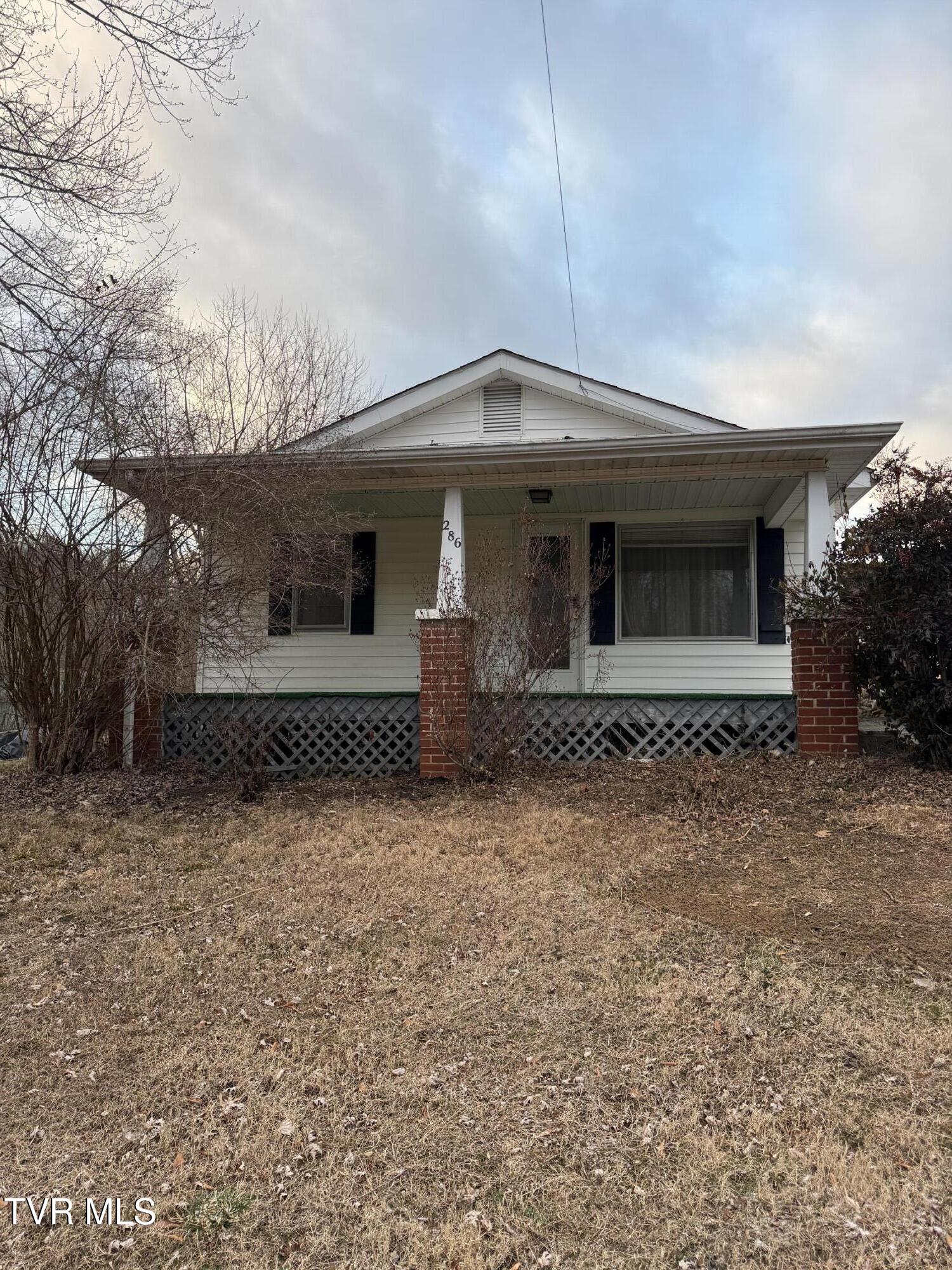 286 Coal Chute Road Elizabethton, TN 37643 - Photo 11 of 20 IMG_9179