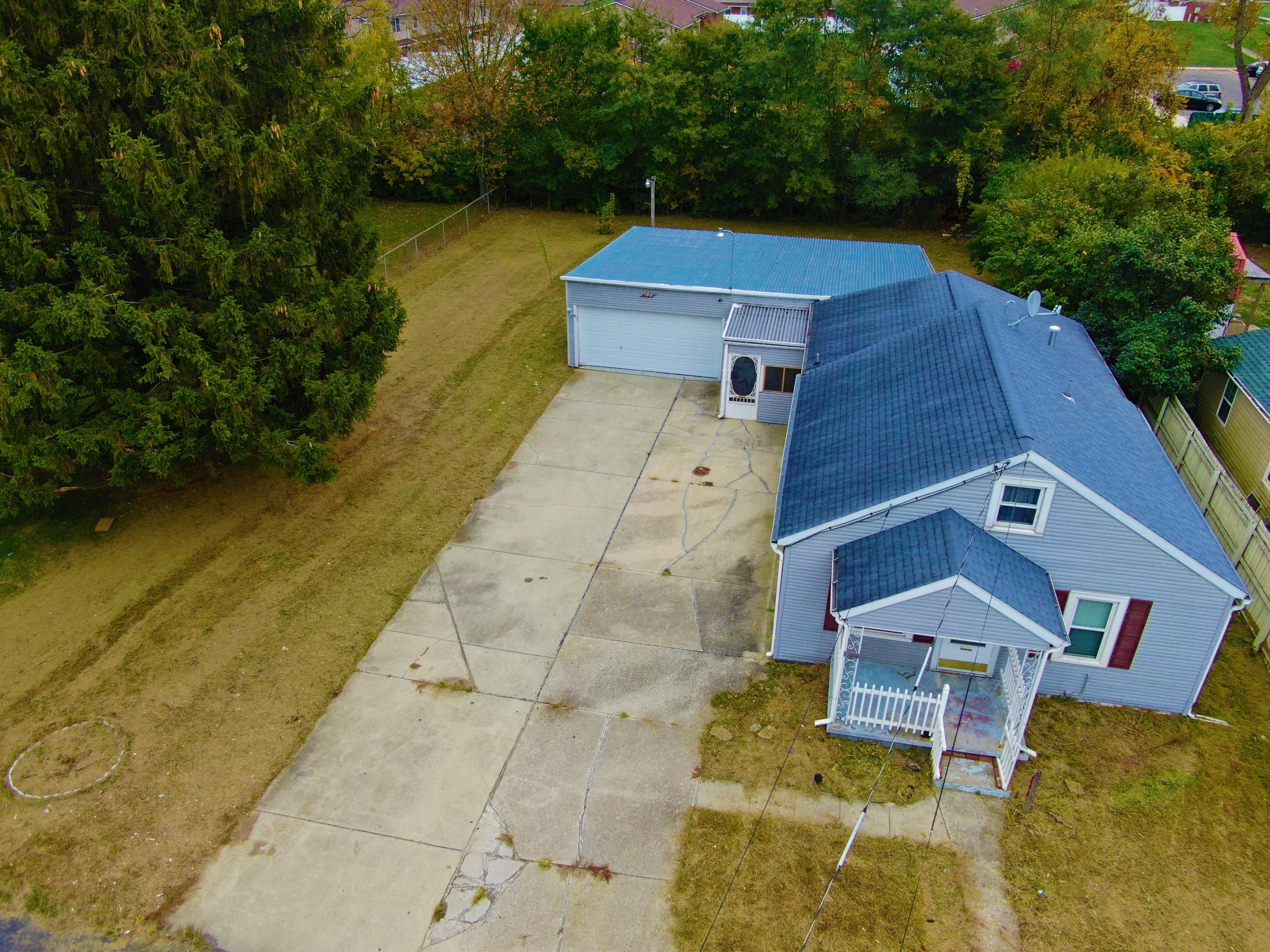 148 4th Avenue Springfield, OH 45505 - Photo 6 of 63 Gallery Image 6