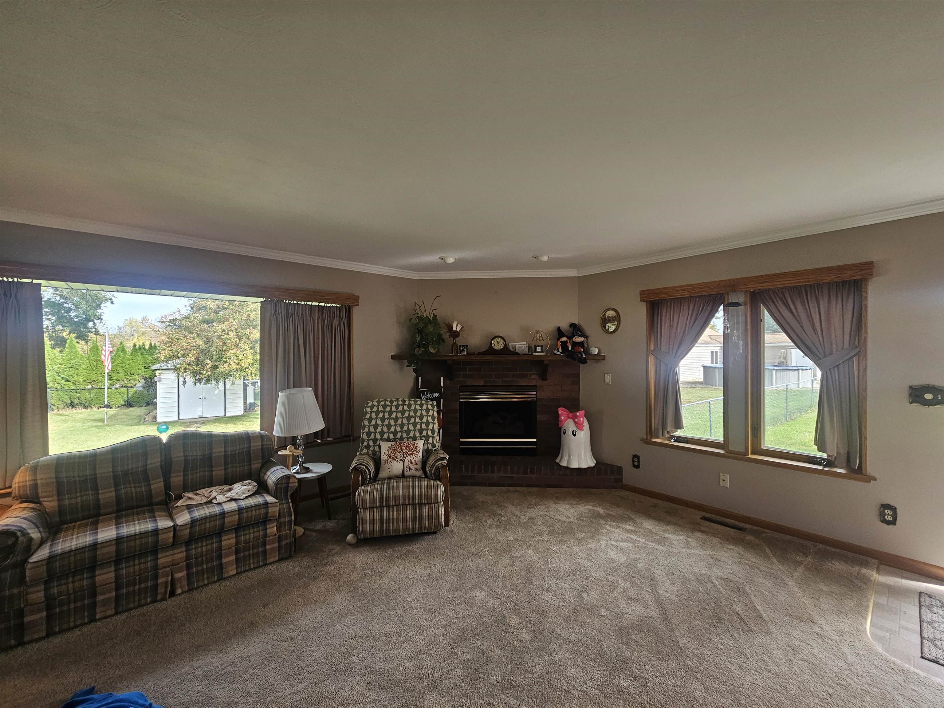 232 East 10th Street Pecatonica, IL 61063 - Photo 2 of 15 a living room with furniture and a large window