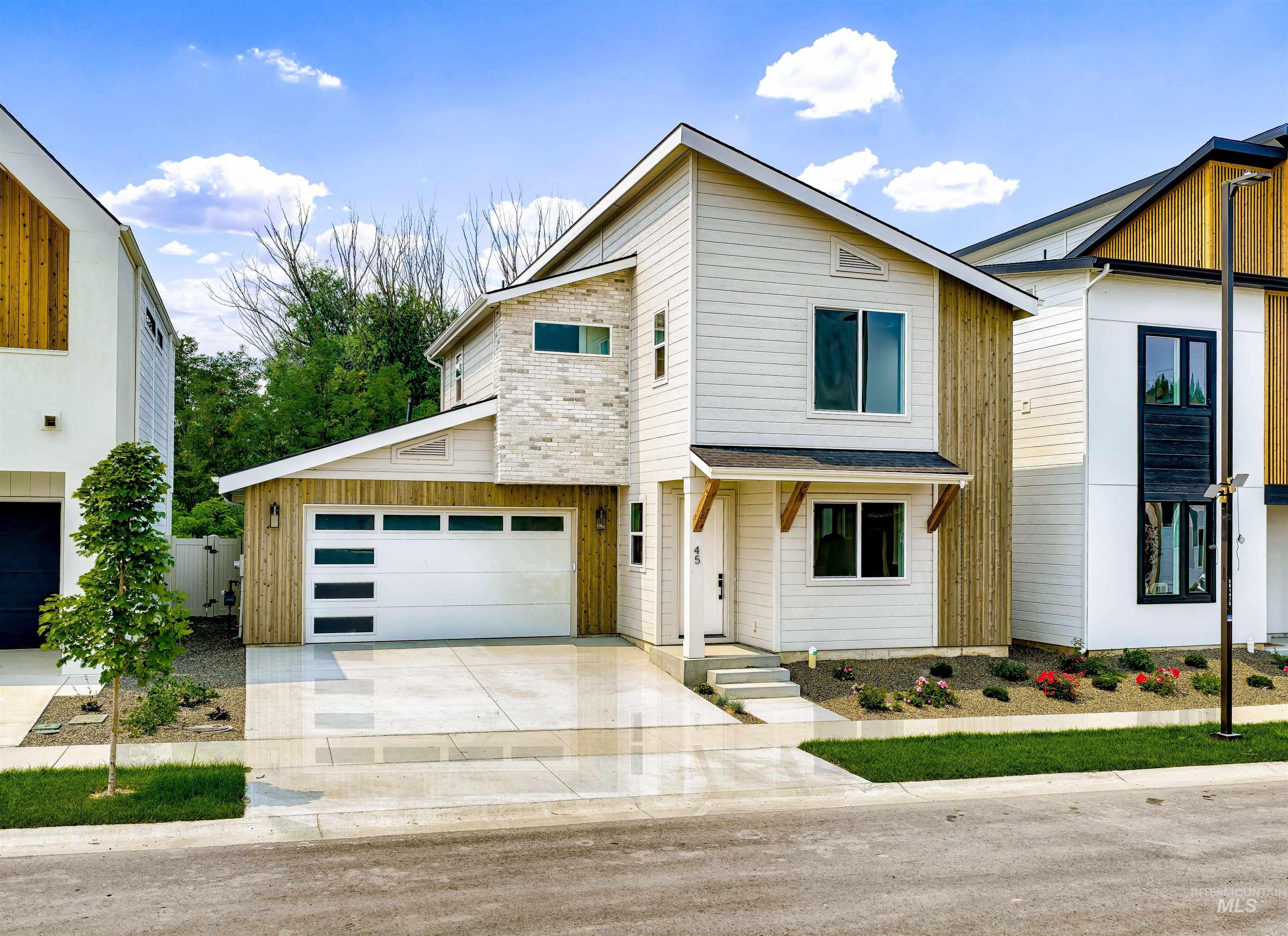 45 North Feather Reed Avenue Meridian, ID 83642 - Photo 1 of 42 Gallery Image 1
