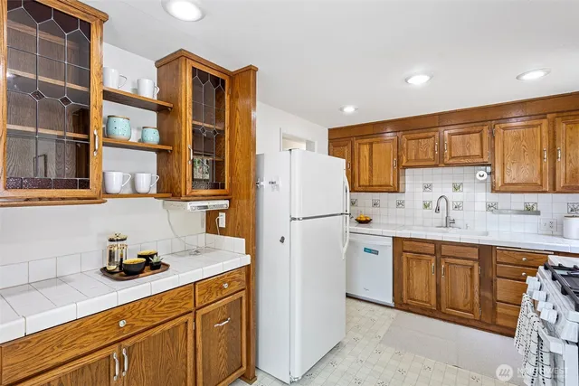 $749,000 | 7147 29th Avenue Southwest, Seattle, WA 98126