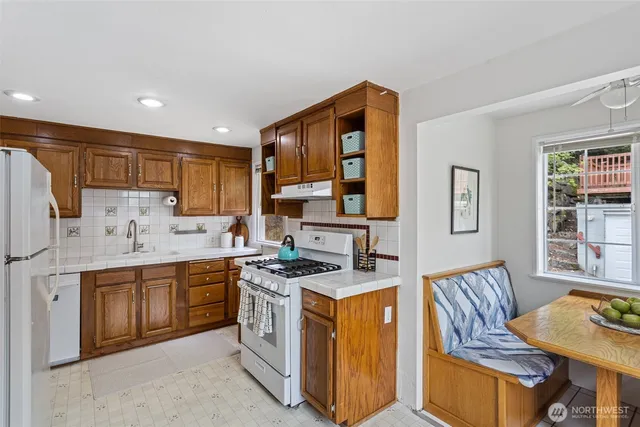 $749,000 | 7147 29th Avenue Southwest, Seattle, WA 98126