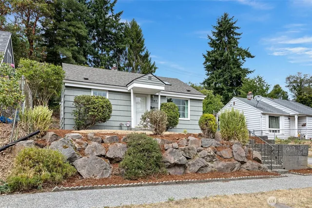 $749,000 | 7147 29th Avenue Southwest, Seattle, WA 98126