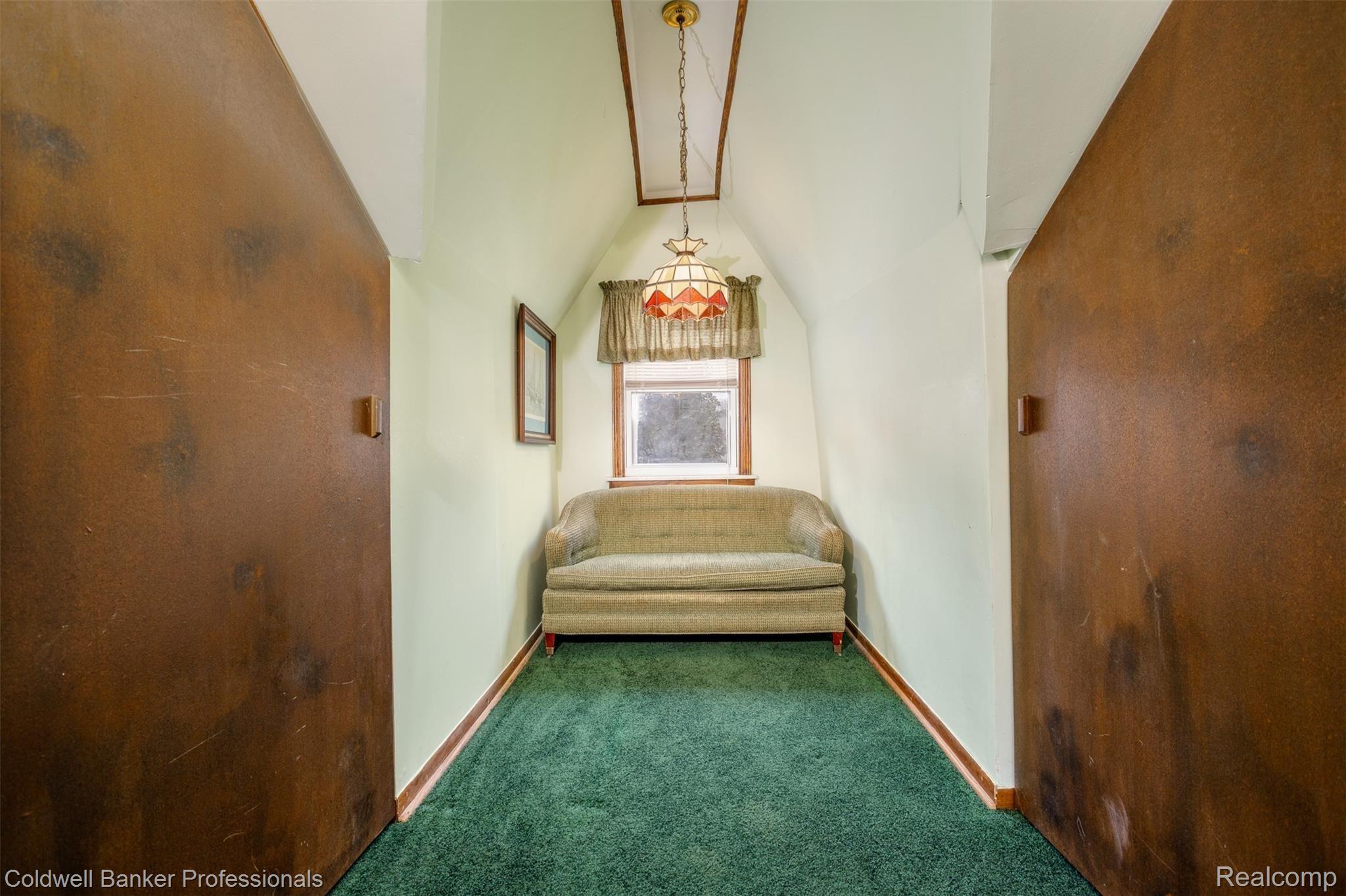 15074 Charles R Avenue Eastpointe, MI 48021 - Photo 34 of 55 15074 Charles R S043.jpg