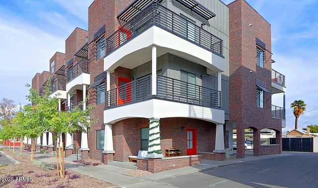 $3,600 | 475 North 9th Street, Unit 311, Phoenix, AZ 85006