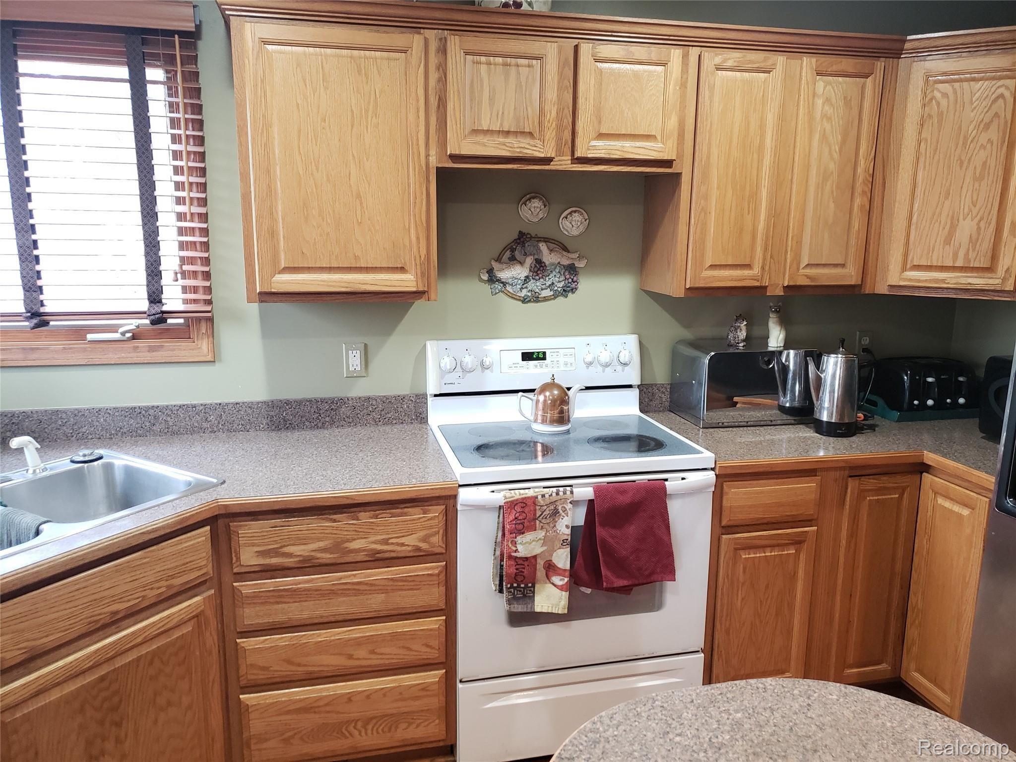 6100 Bowers Road Imlay City, MI 48444 - Photo 14 of 36 Kitchen (3).jpg
