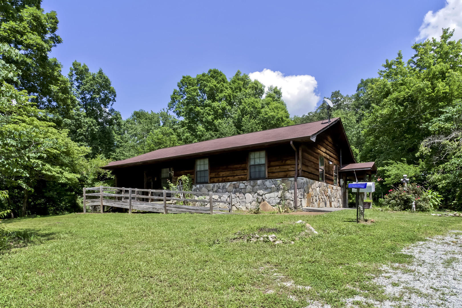 2617 Lamontville Road Decatur, TN 37322 - Photo 1 of 40 01_LamontvilleRoad_2617_Front