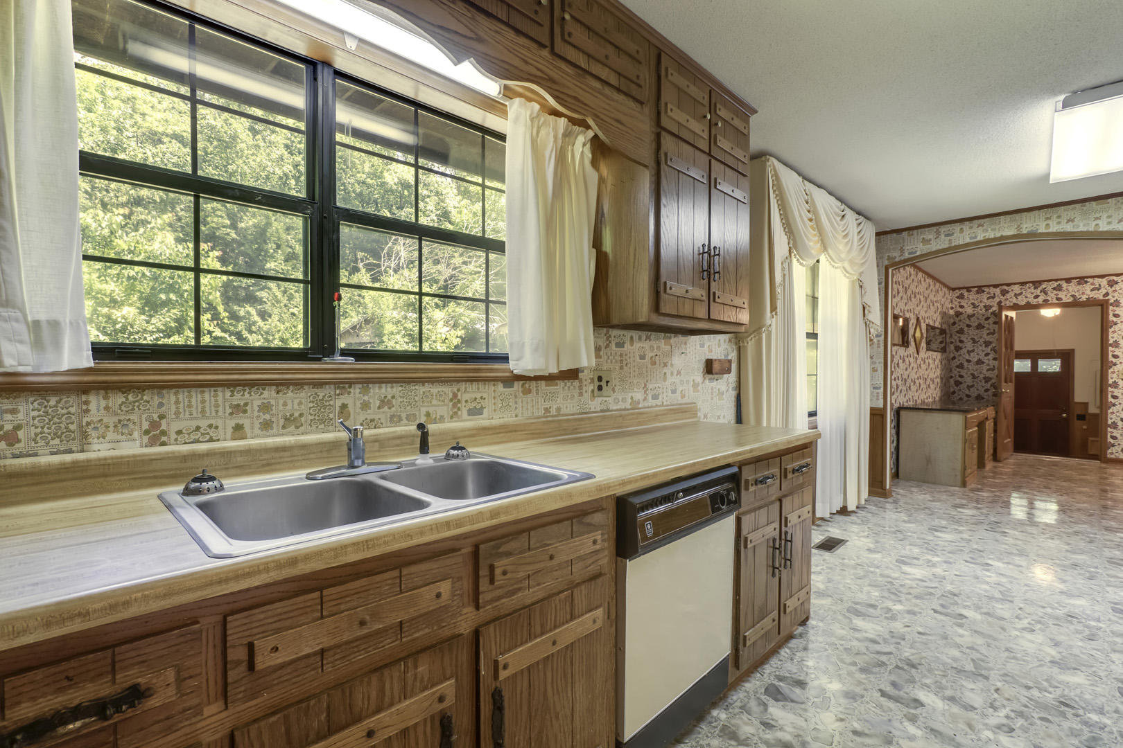 2617 Lamontville Road Decatur, TN 37322 - Photo 18 of 40 18_LamontvilleRoad_2617_Kitchen03