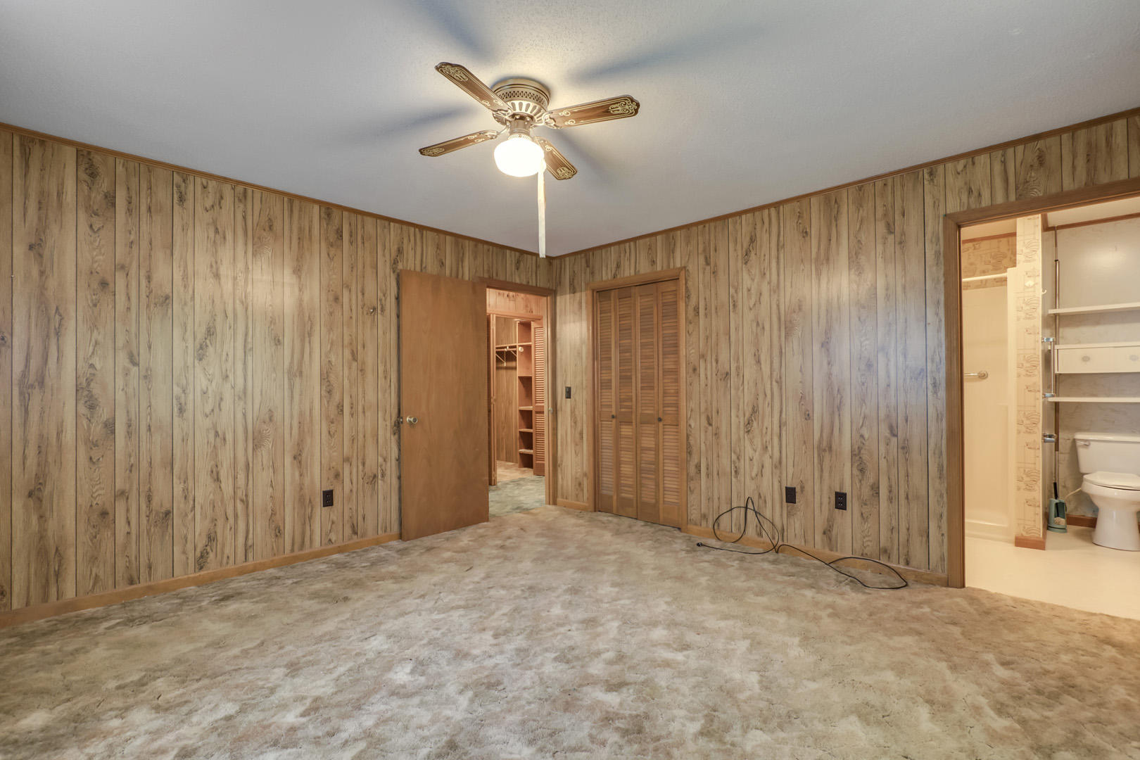 2617 Lamontville Road Decatur, TN 37322 - Photo 20 of 40 20_LamontvilleRoad_2617_MasterBedroom02