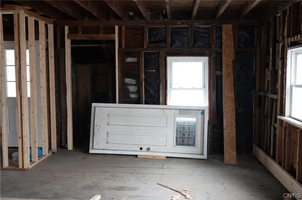 $69,900 | 31 Arterial West, Auburn, NY 13021