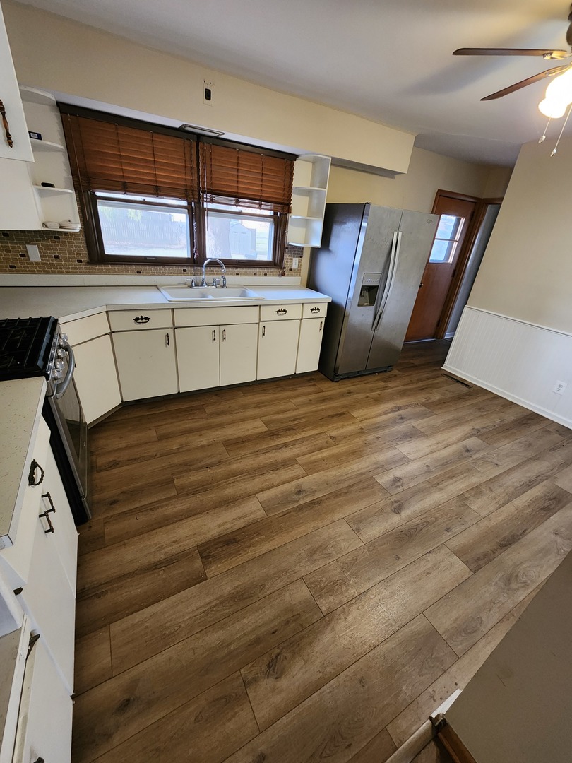 4603 Home Avenue McHenry, IL 60050 - Photo 3 of 13