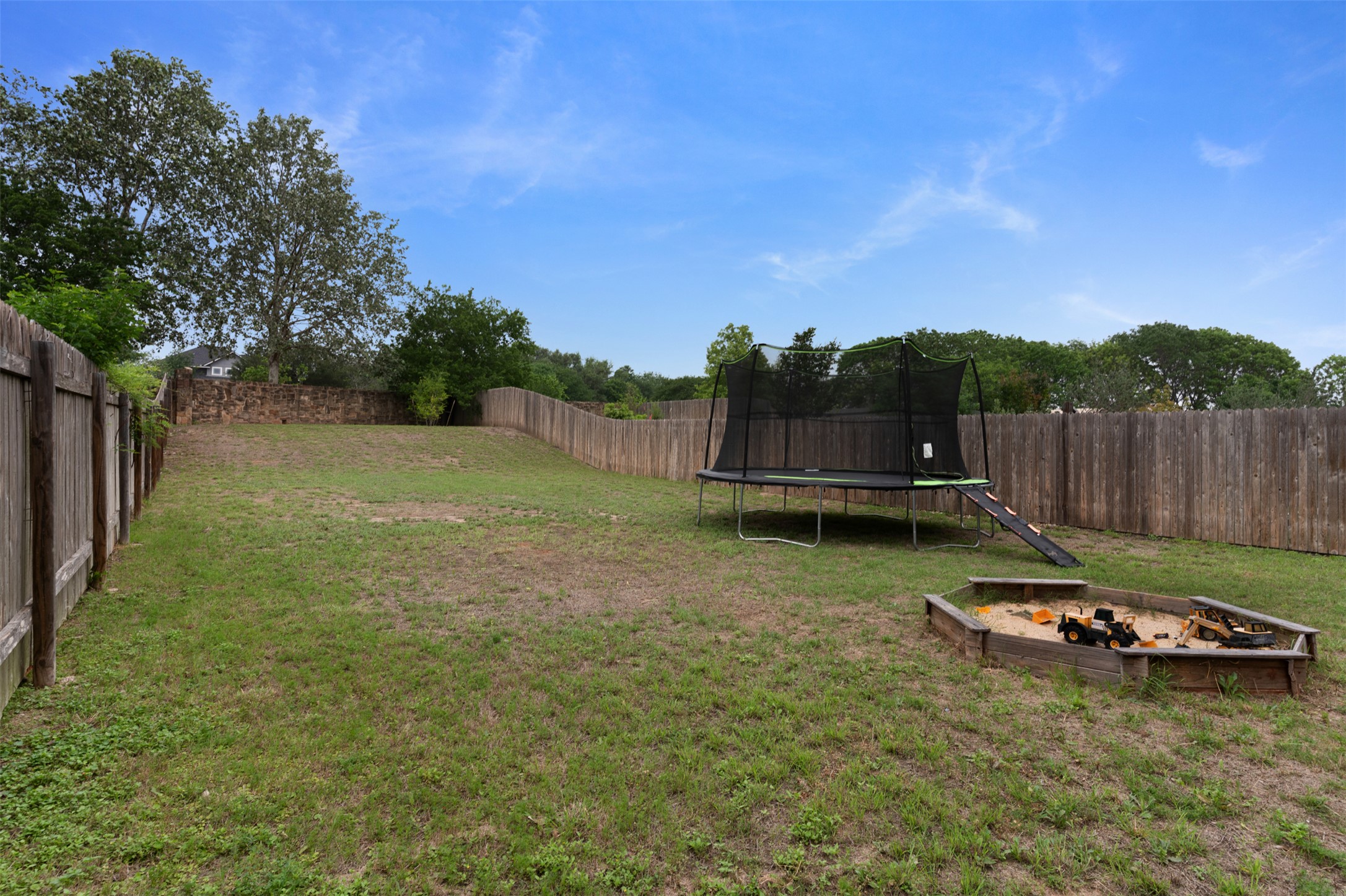 925 Stampede Road San Marcos, TX 78666 - Photo 2 of 39 Backyard