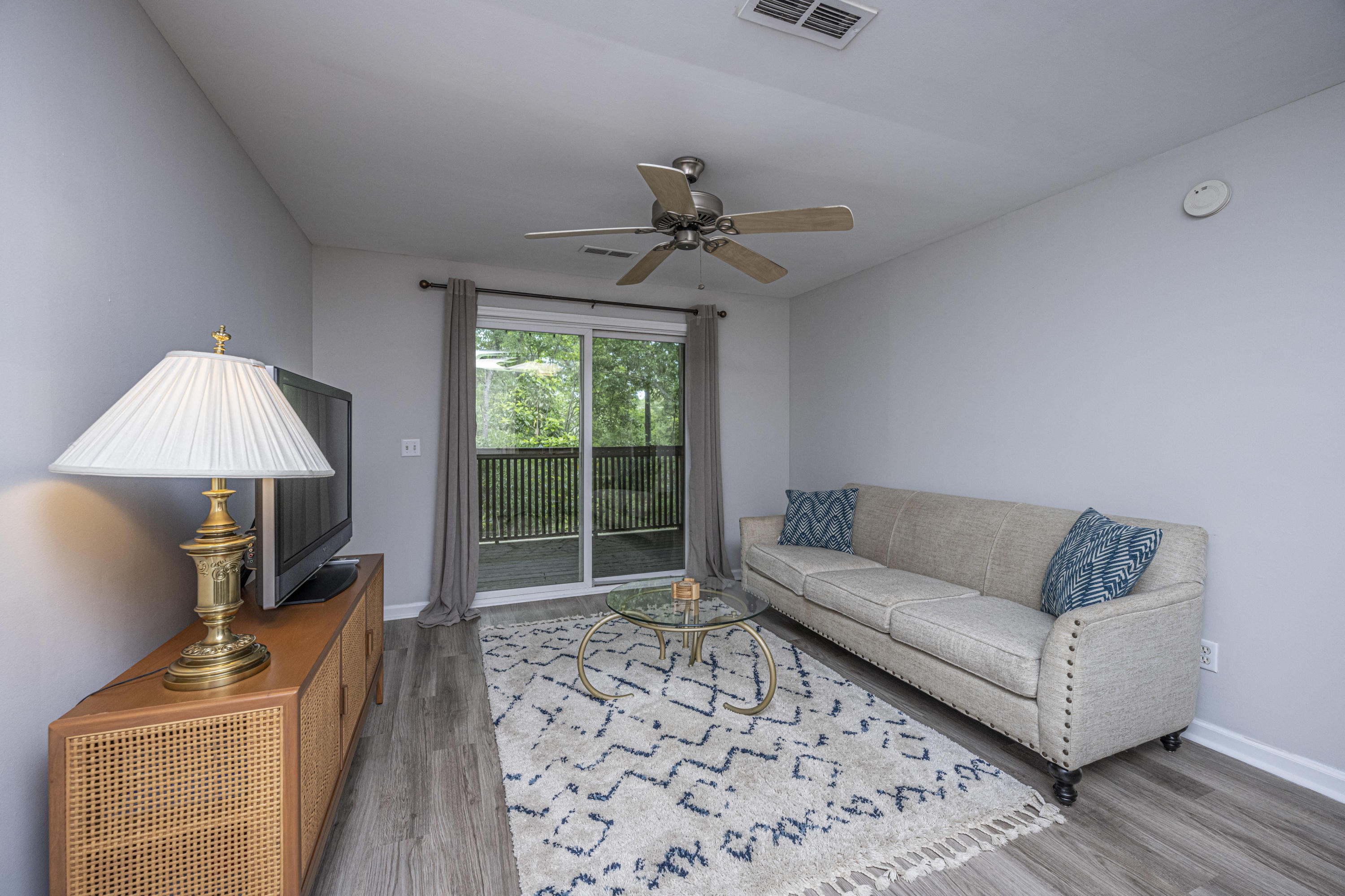 1530 Fort Johnson Road, Unit 4H Charleston, SC 29412 - Photo 2 of 24 Living area with balcony