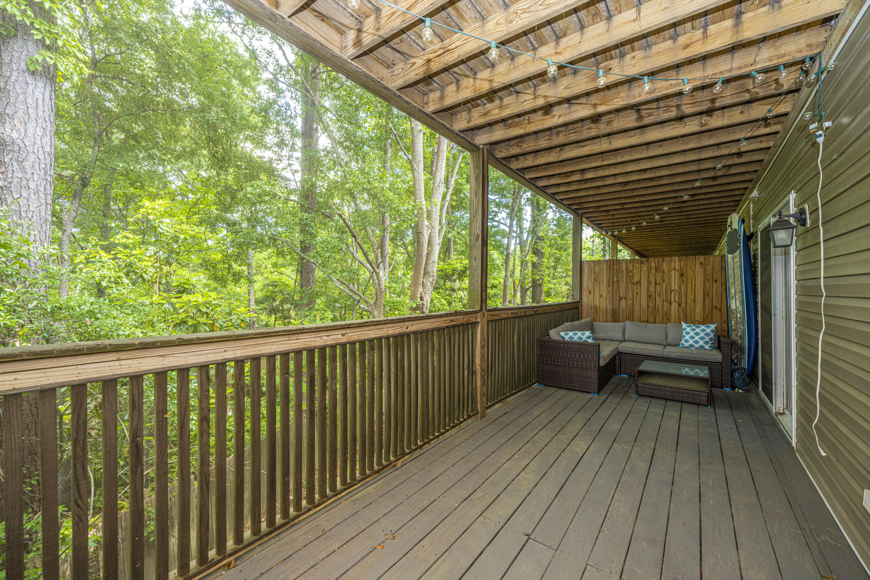 1530 Fort Johnson Road, Unit 4H Charleston, SC 29412 - Photo 19 of 24 Large deck