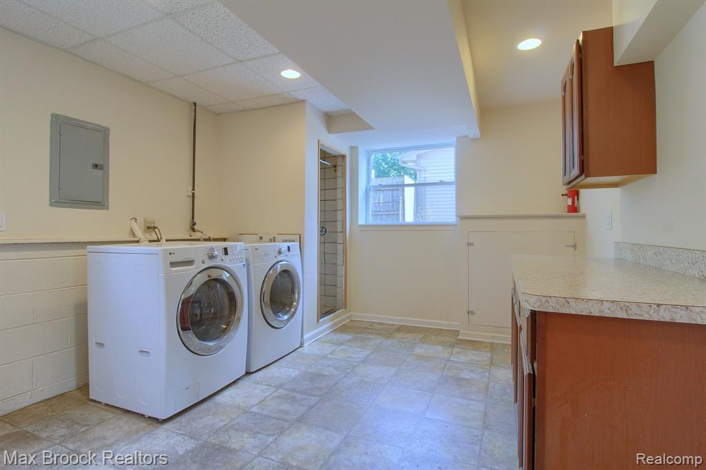 12103 Schultz Street Romulus, MI 48174 - Photo 15 of 28 Gallery Image 15