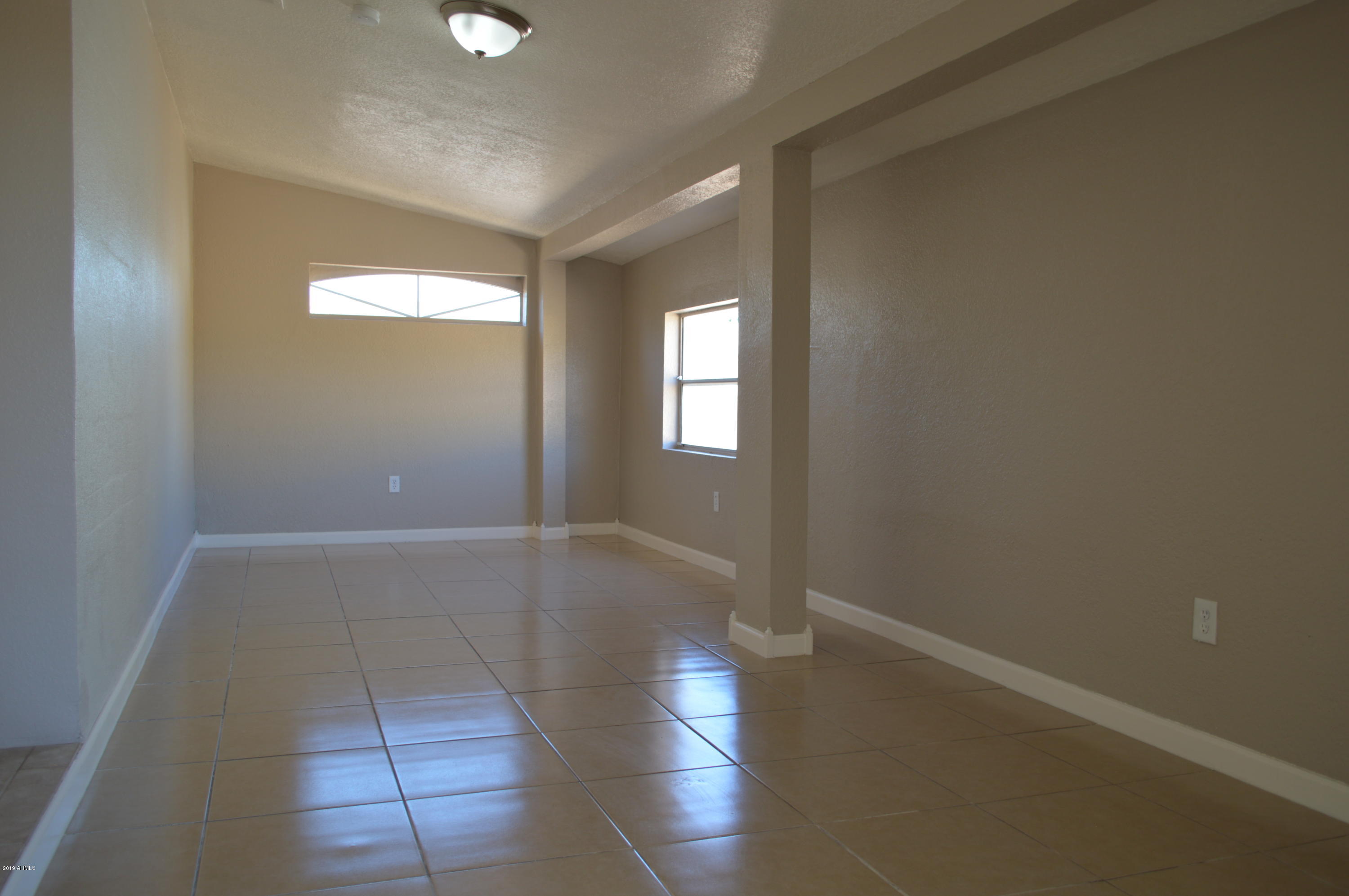1602 West Darrel Road Phoenix, AZ 85041 - Photo 15 of 39 DSC_0354