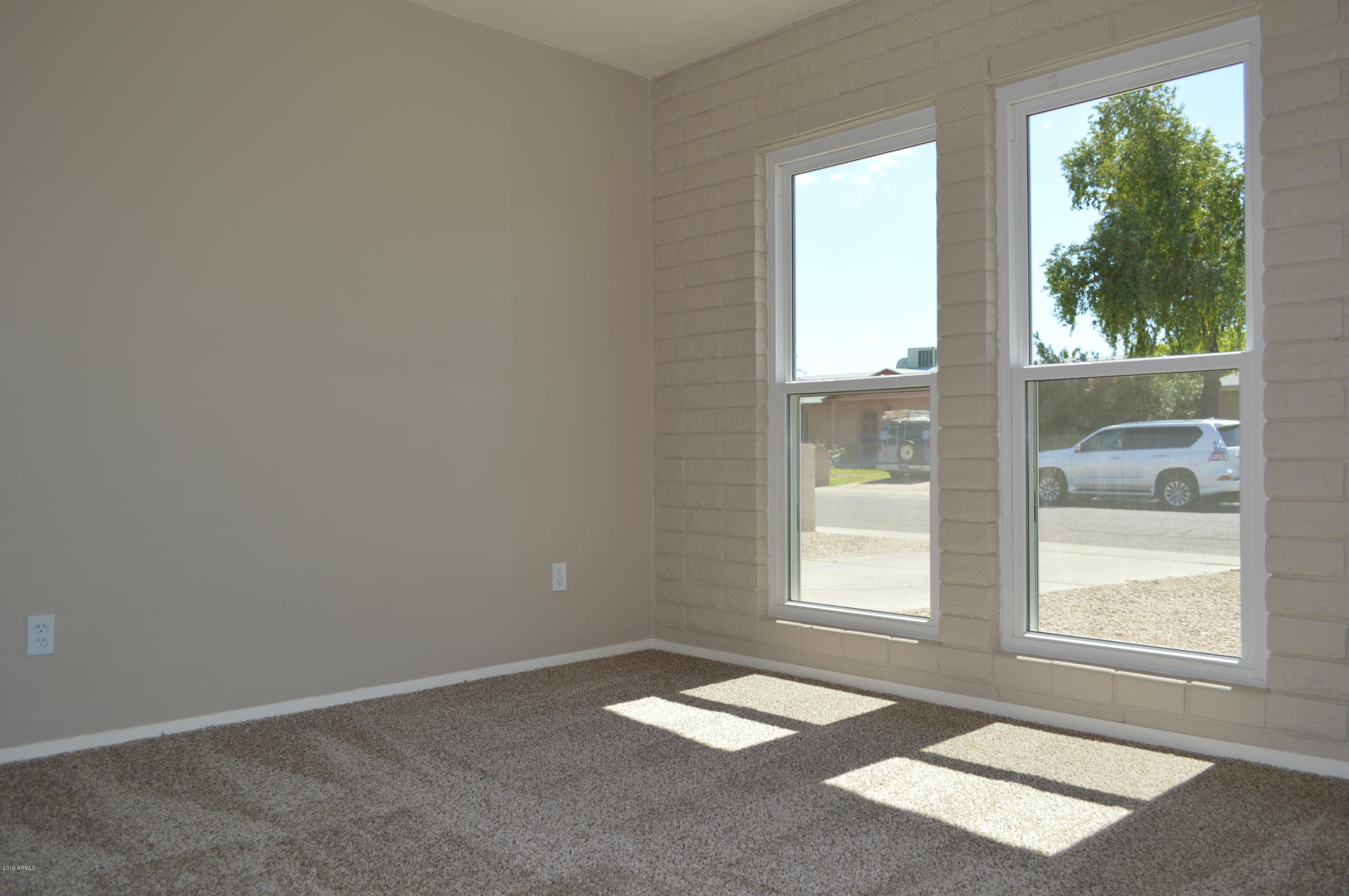 1602 West Darrel Road Phoenix, AZ 85041 - Photo 19 of 39 DSC_0358