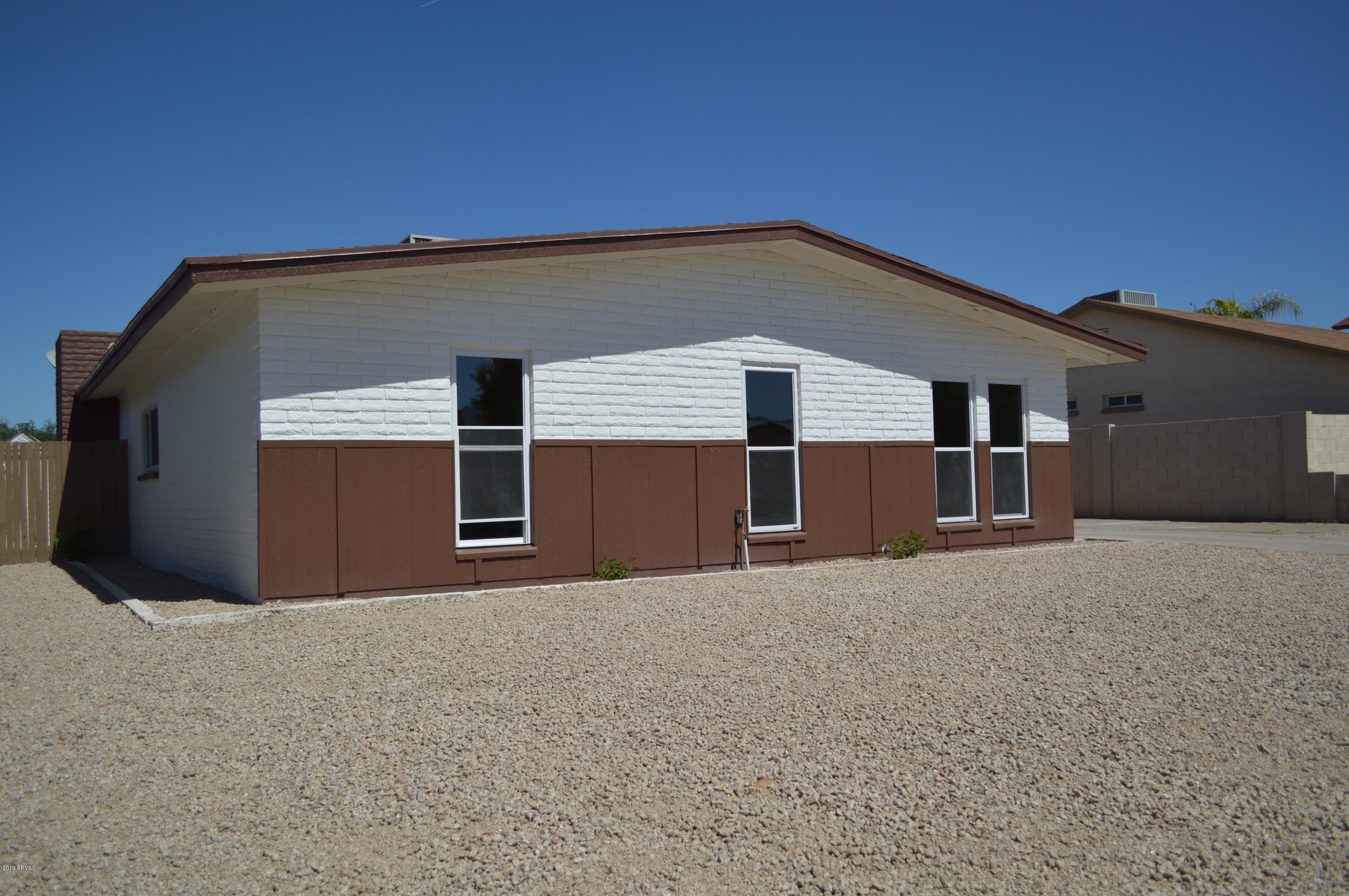 1602 West Darrel Road Phoenix, AZ 85041 - Photo 2 of 39 DSC_0336