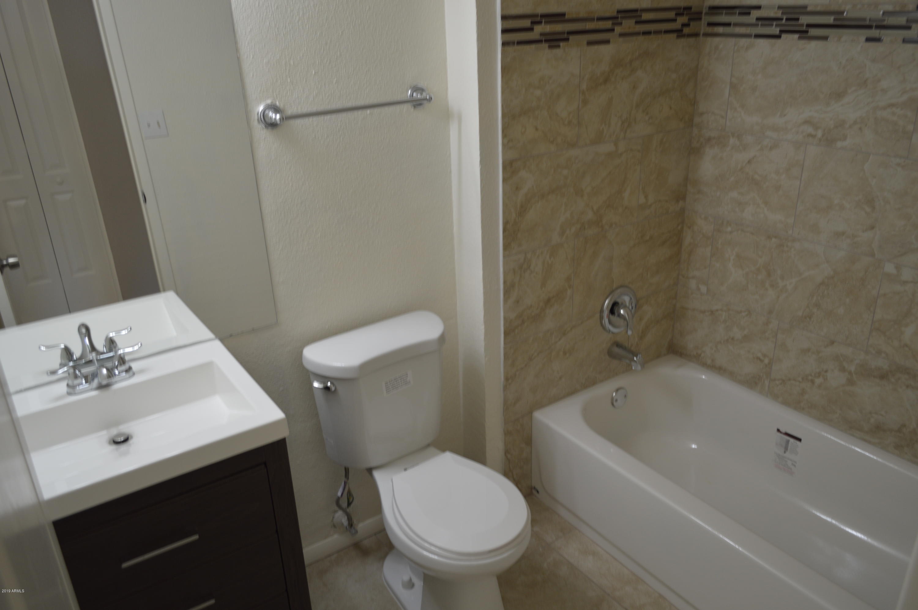 1602 West Darrel Road Phoenix, AZ 85041 - Photo 26 of 39 DSC_0366