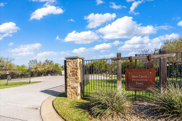 $895,000 | 16017 Snowdonia Cove, Bee Cave, TX 78738