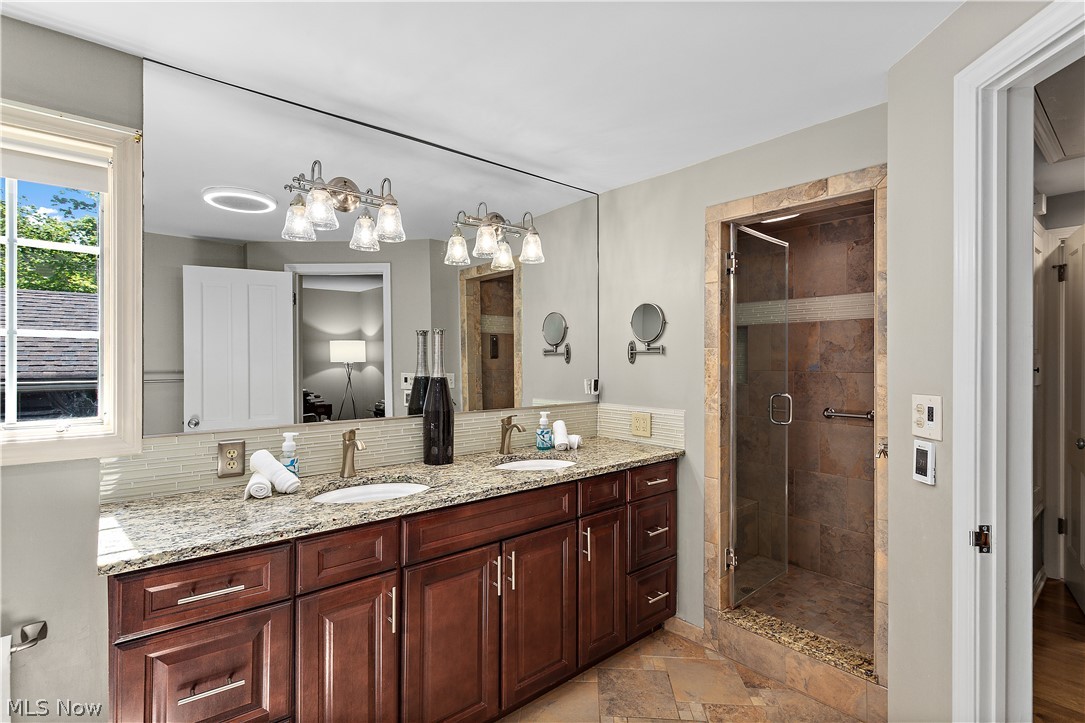 27976 Belgrave Road Cleveland, OH 44124 - Photo 18 of 35 Gallery Image 18