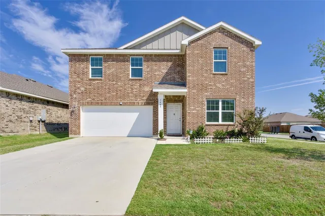 $360,000 | 1660 Hossler Trail, Fort Worth, TX 76052