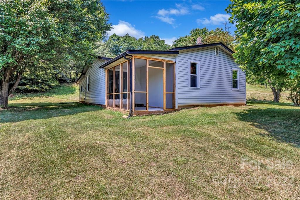 193 Embler Road Alexander, NC 28701 - Photo 3 of 32 Gallery Image 3
