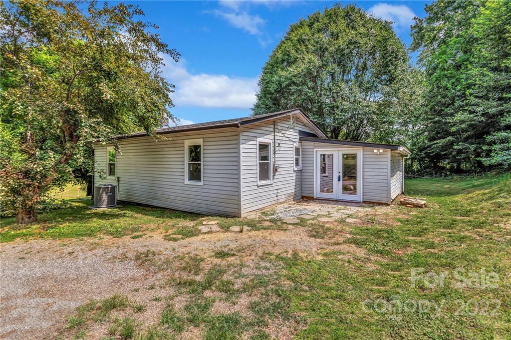 193 Embler Road Alexander, NC 28701 - Photo 5 of 32 Gallery Image 5
