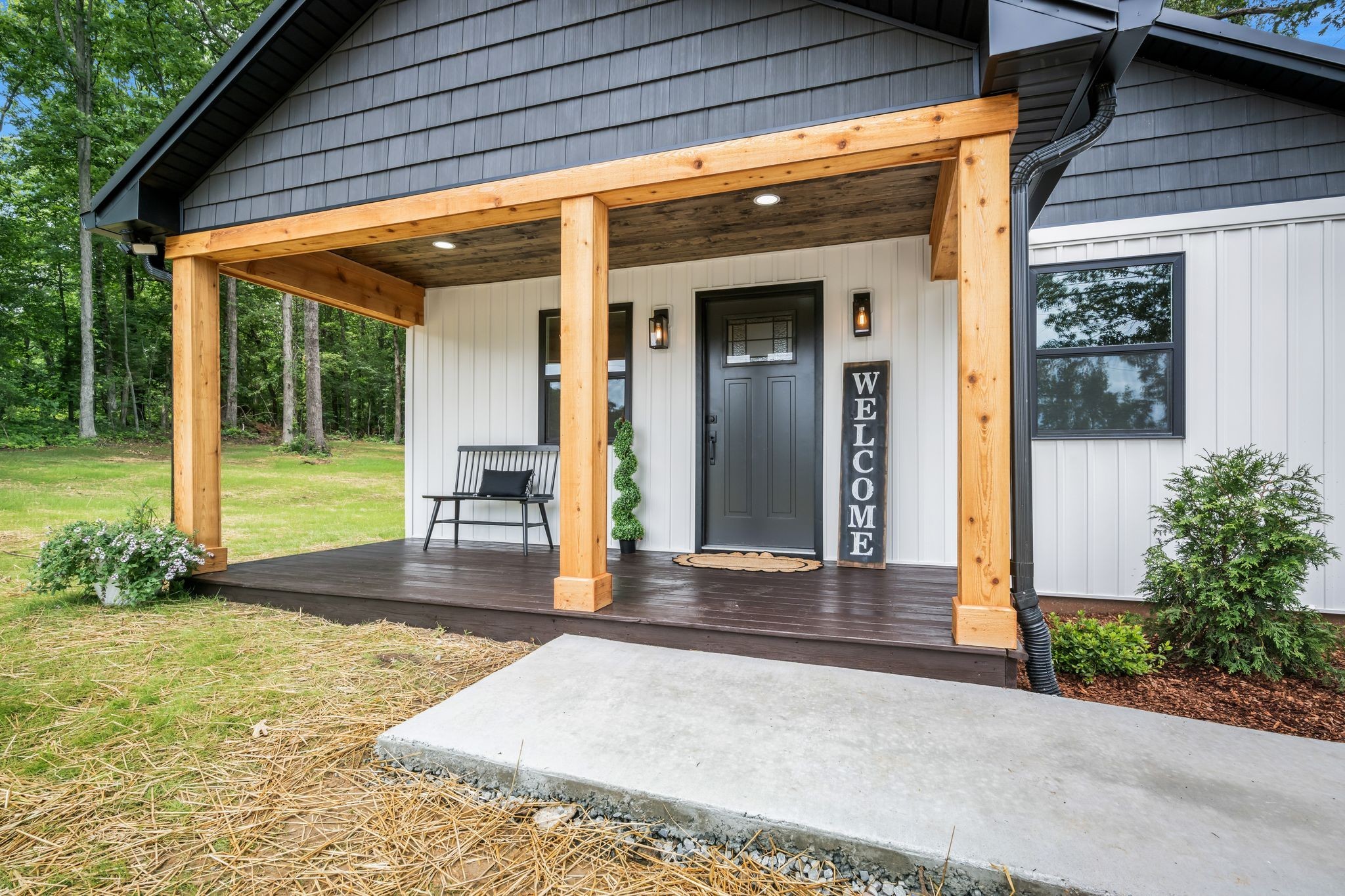 704 Pond Road Dickson, TN 37055 - Photo 1 of 30 Gallery Image 1