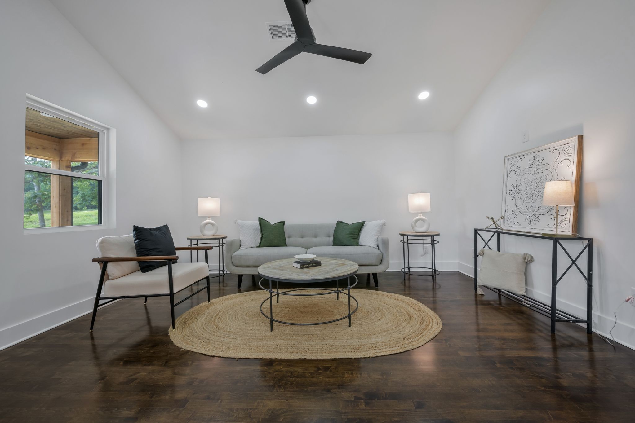 704 Pond Road Dickson, TN 37055 - Photo 9 of 30 Gallery Image 9
