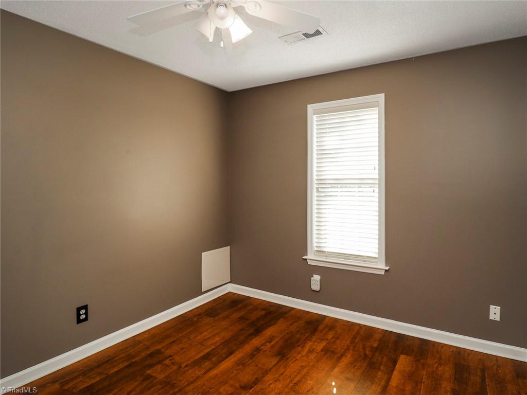 4229 Beacon Ridge Drive High Point, NC 27265 - Photo 19 of 30 Gallery Image 19
