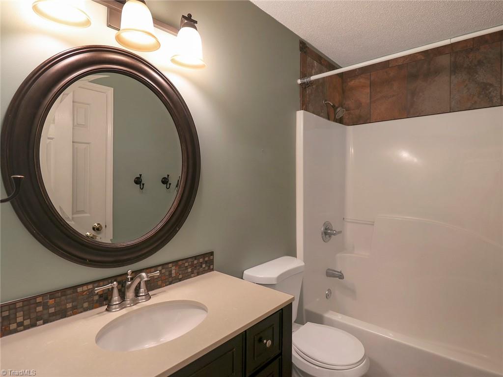 4229 Beacon Ridge Drive High Point, NC 27265 - Photo 21 of 30 Gallery Image 21