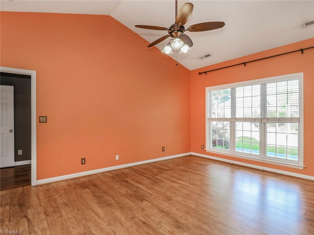 4229 Beacon Ridge Drive High Point, NC 27265 - Photo 4 of 30 Gallery Image 4