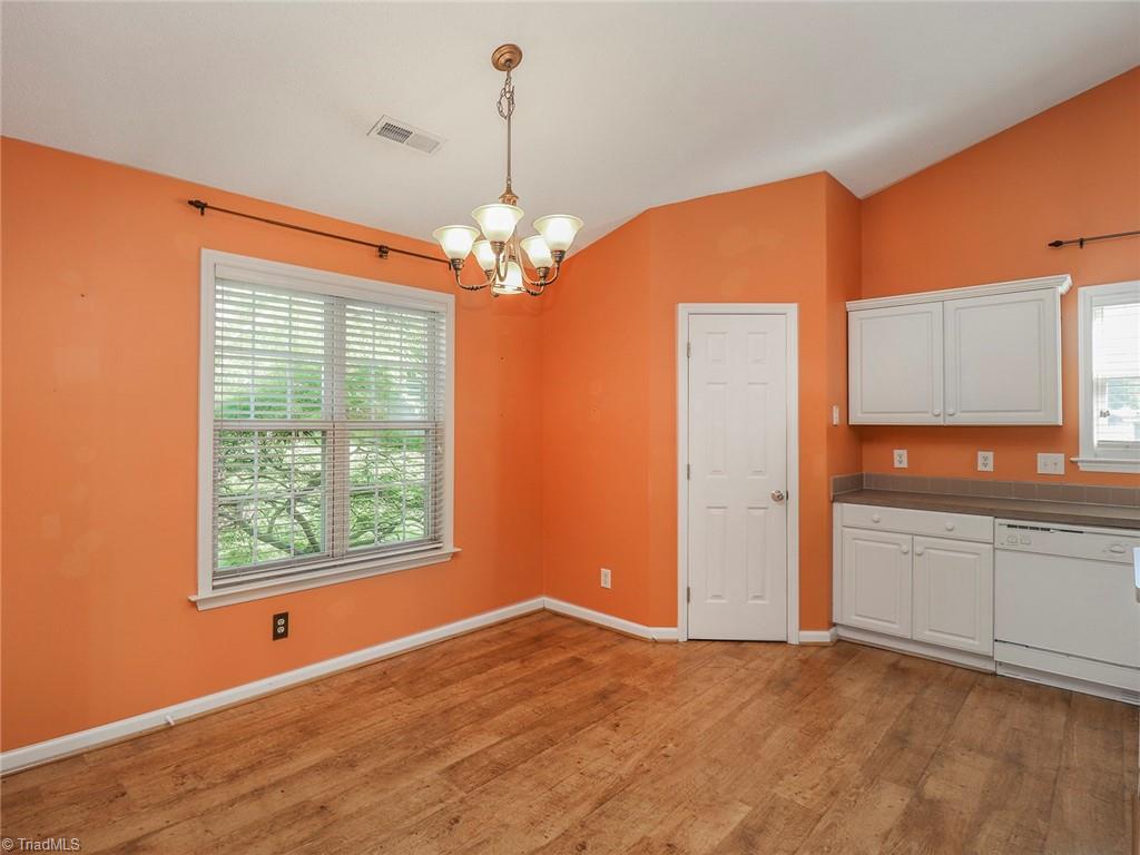 4229 Beacon Ridge Drive High Point, NC 27265 - Photo 7 of 30 Gallery Image 7